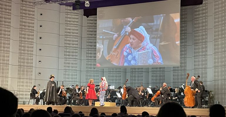 Výchovný koncert „Kouzelný stroj času“.